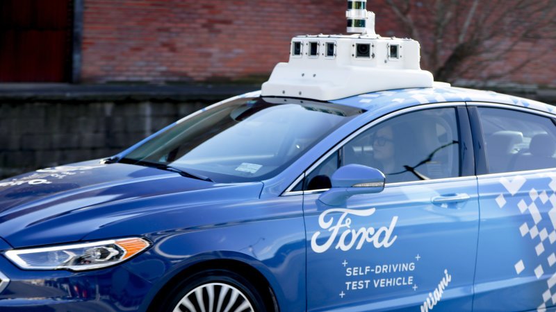 GM, Ford, Toyota, SAE to set autonomous vehicle testing and standards