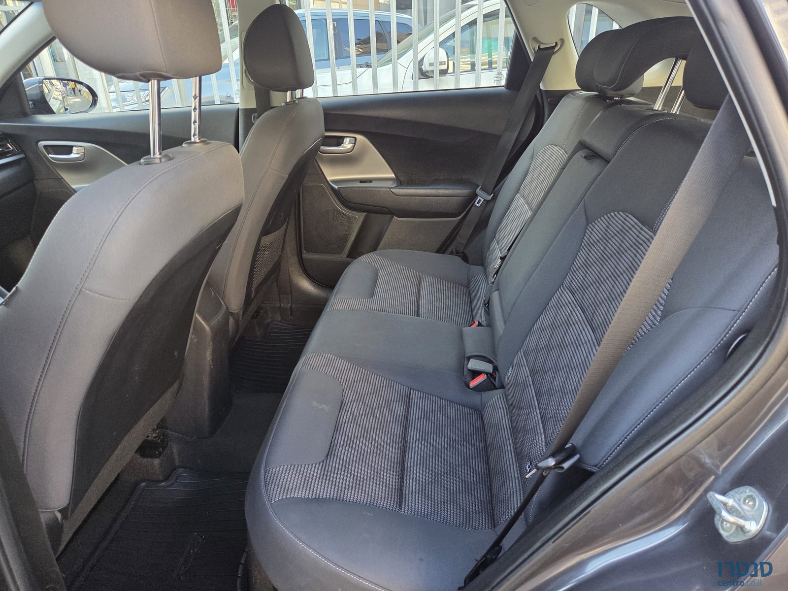 2019' Kia Niro photo #2