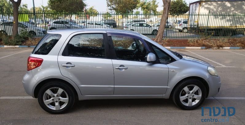 2010' Suzuki SX4 סוזוקי photo #3