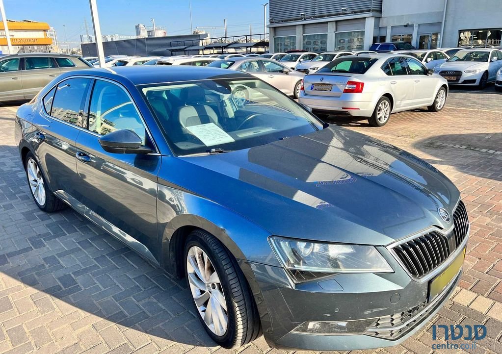 2018' Skoda Superb סקודה סופרב photo #4