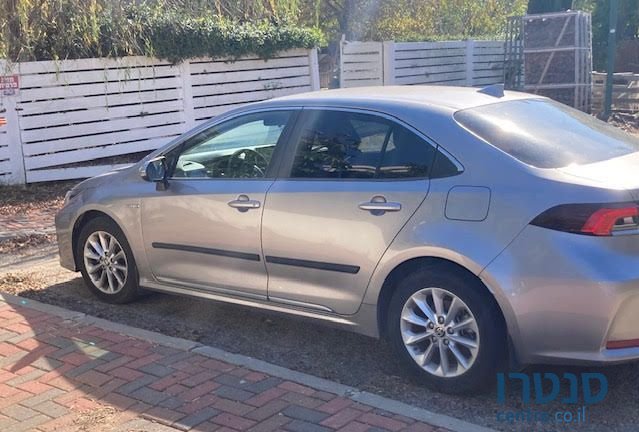 2020' Toyota Corolla טויוטה קורולה photo #3