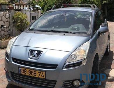 2011' Peugeot 5008 פיג'ו 5008 אקטיב photo #2