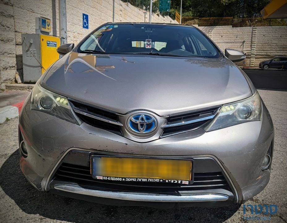 2014' Toyota Auris טויוטה אוריס photo #1