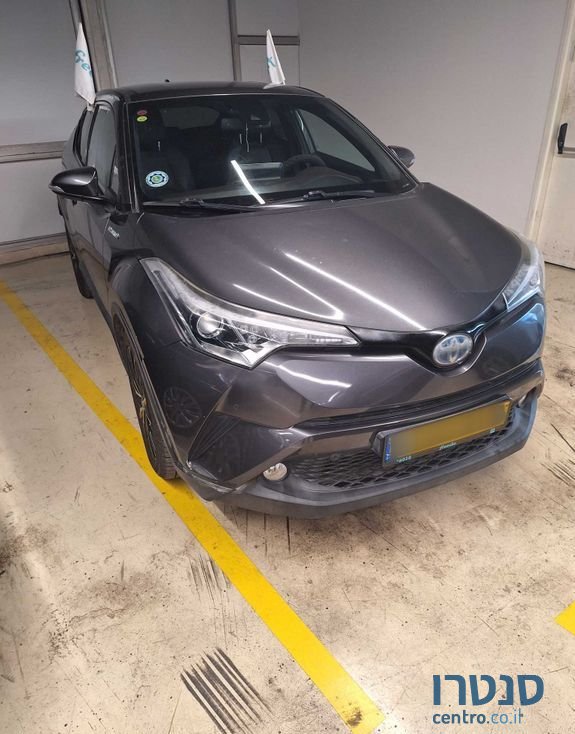 2018' Toyota C-HR טויוטה photo #3