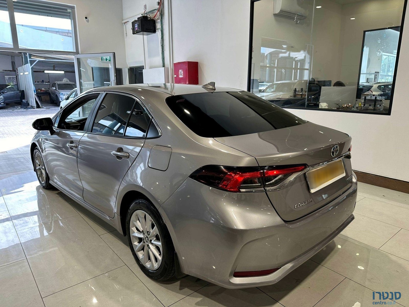 2021' Toyota Corolla photo #4