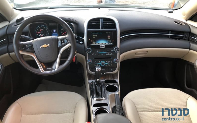 2015' Chevrolet Malibu photo #3