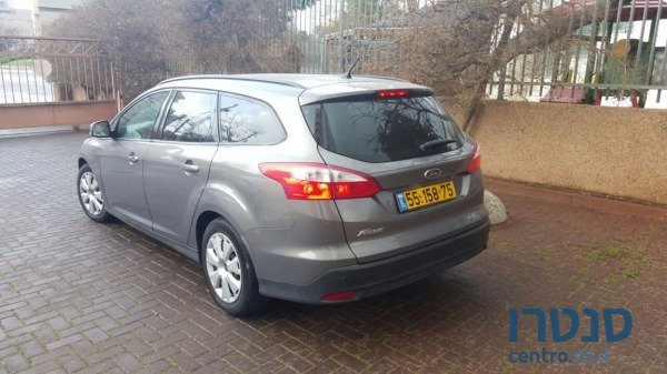 2012' Ford Focus photo #3