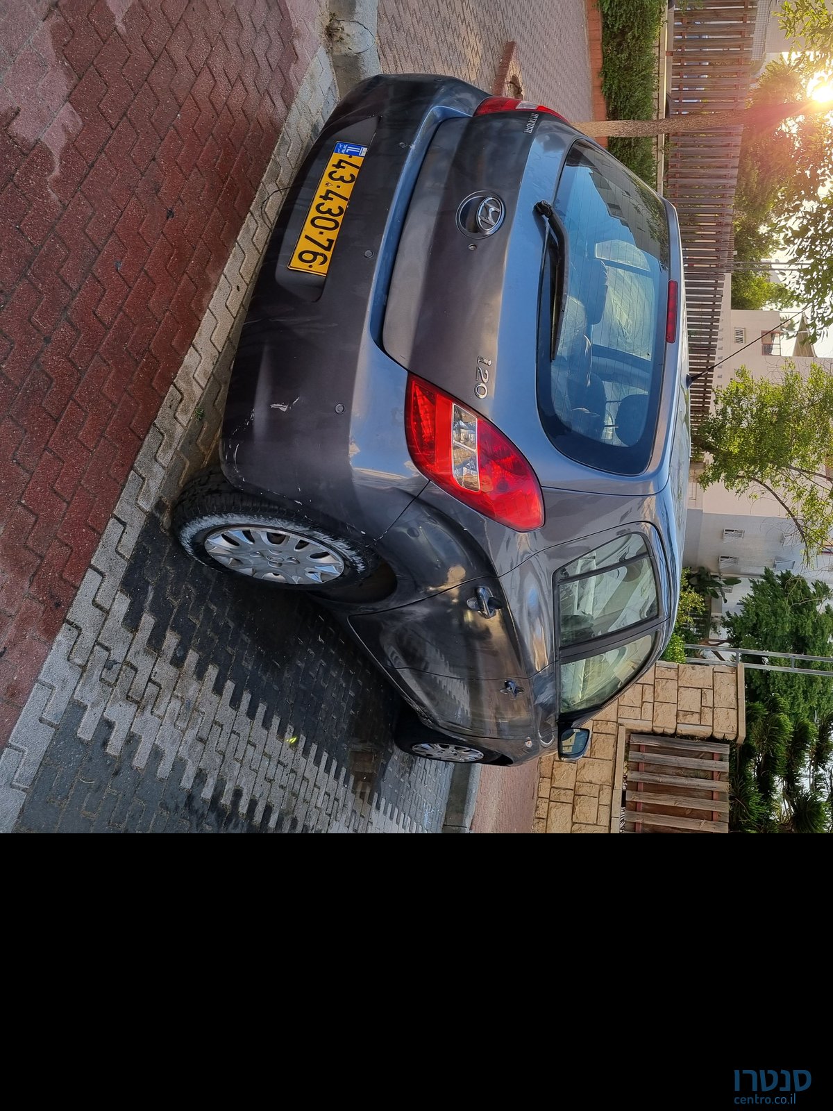 2011' Hyundai i20 יונדאי photo #3