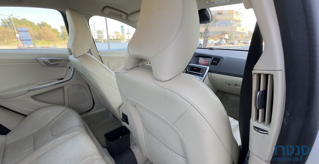 2018' Volvo S60 וולוו photo #6
