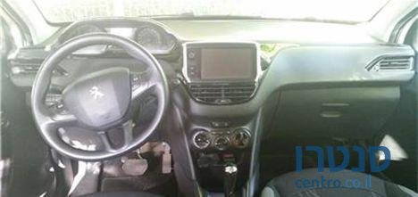 2013' Peugeot 208 אקטיב photo #2