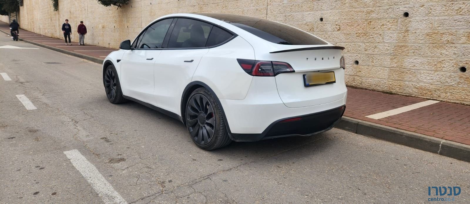 2023' Tesla Model Y טסלה מודל Y photo #2
