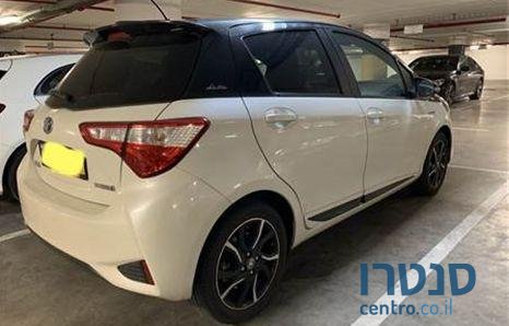 2018' Toyota Yaris טויוטה יאריס photo #2