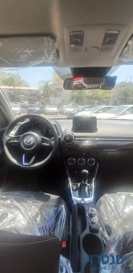 2022' Mazda 2 מאזדה photo #6