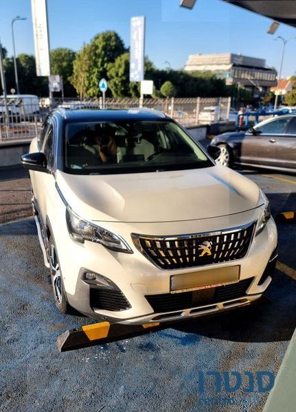 2019' Peugeot 3008 פיג'ו photo #4