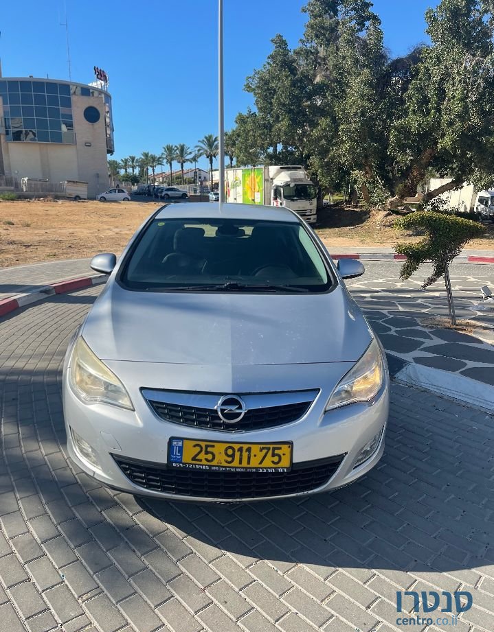 2012' Opel Astra אופל אסטרה photo #5