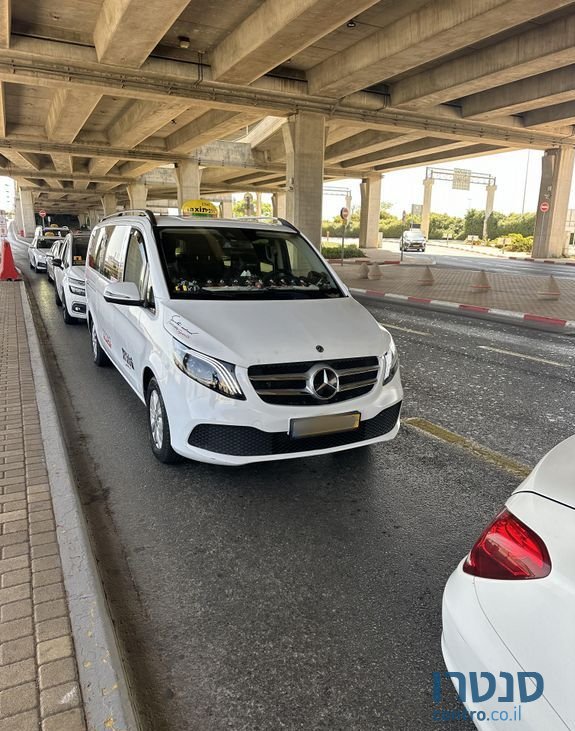 2020' Mercedes-Benz V-Class מרצדס photo #2