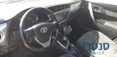 2015' Toyota Auris טויוטה אוריס photo #3