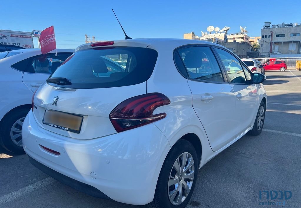 2020' Peugeot 208 פיג'ו photo #2