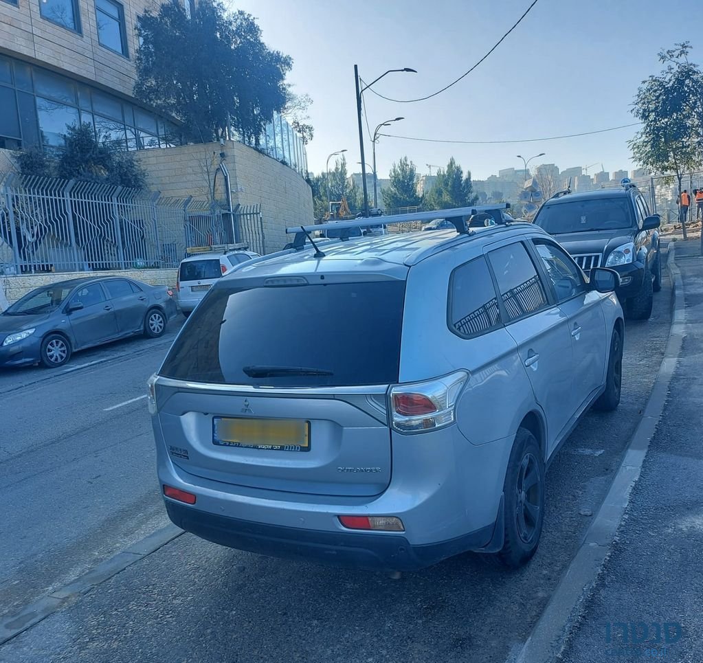 2015' Mitsubishi Outlander מיצובישי אאוטלנדר photo #3