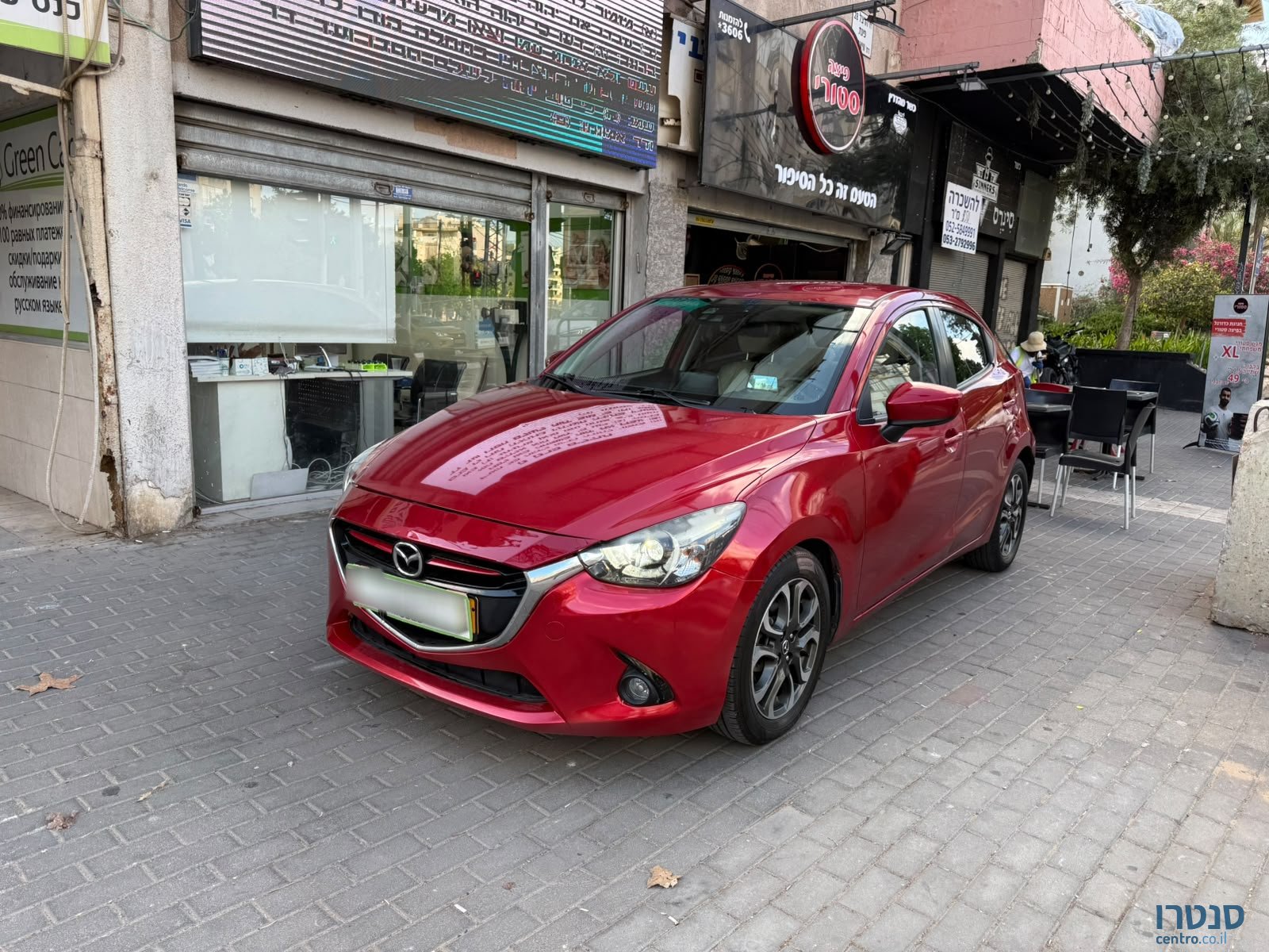 2015' Mazda 2 photo #2