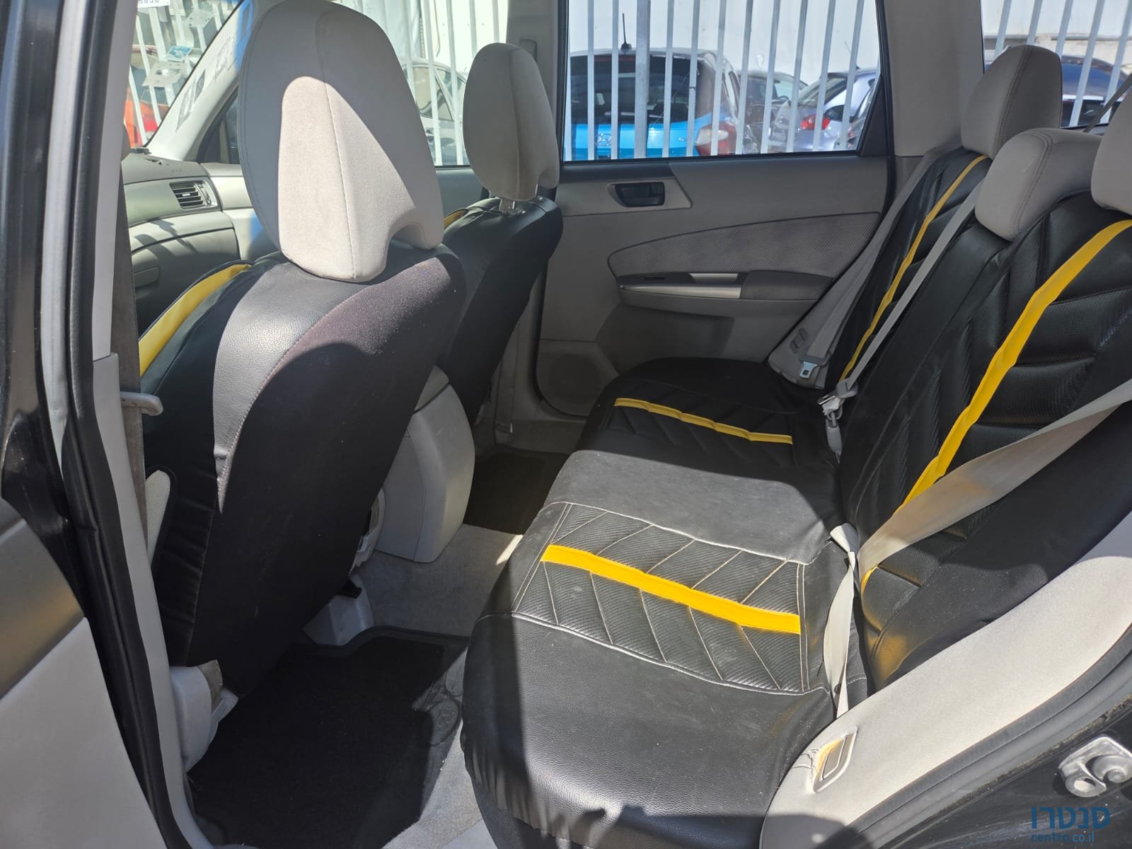 2010' Subaru Forester photo #4