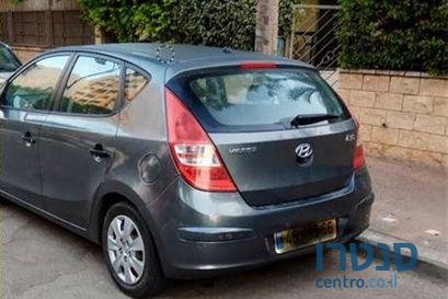 2008' Hyundai I30 יונדאי photo #2