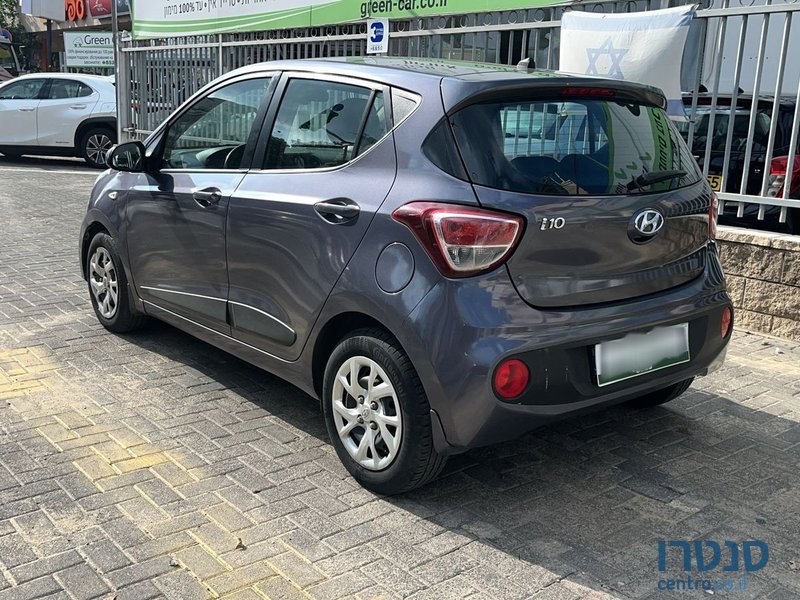 2018' Hyundai i10 photo #3