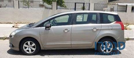 2012' Peugeot 5008 פיג'ו 5008 פרימיום photo #4