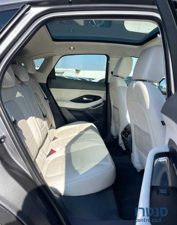 2020' Jaguar E-Pace יגואר photo #6