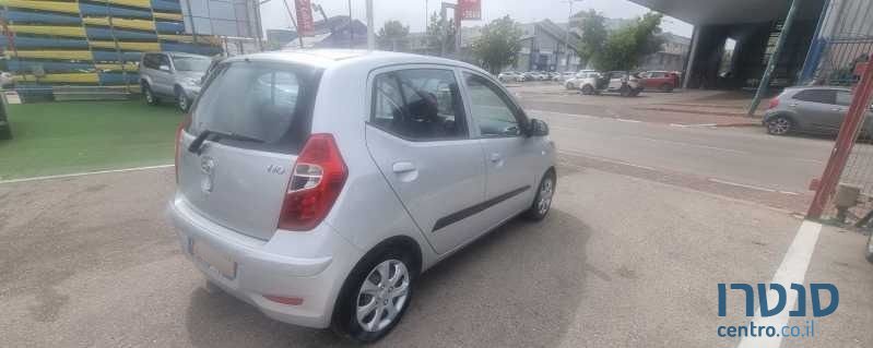 2013' Hyundai i10 יונדאי photo #3