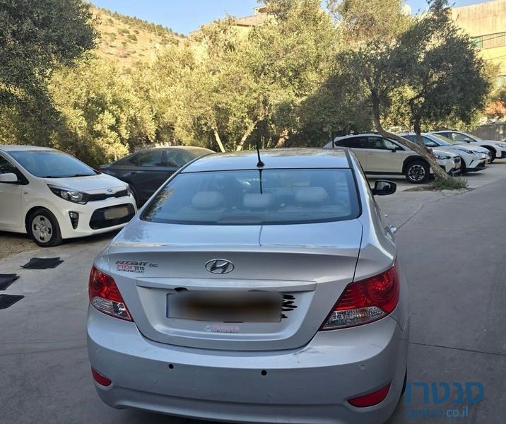 2016' Hyundai i25 יונדאי אקסנט photo #2