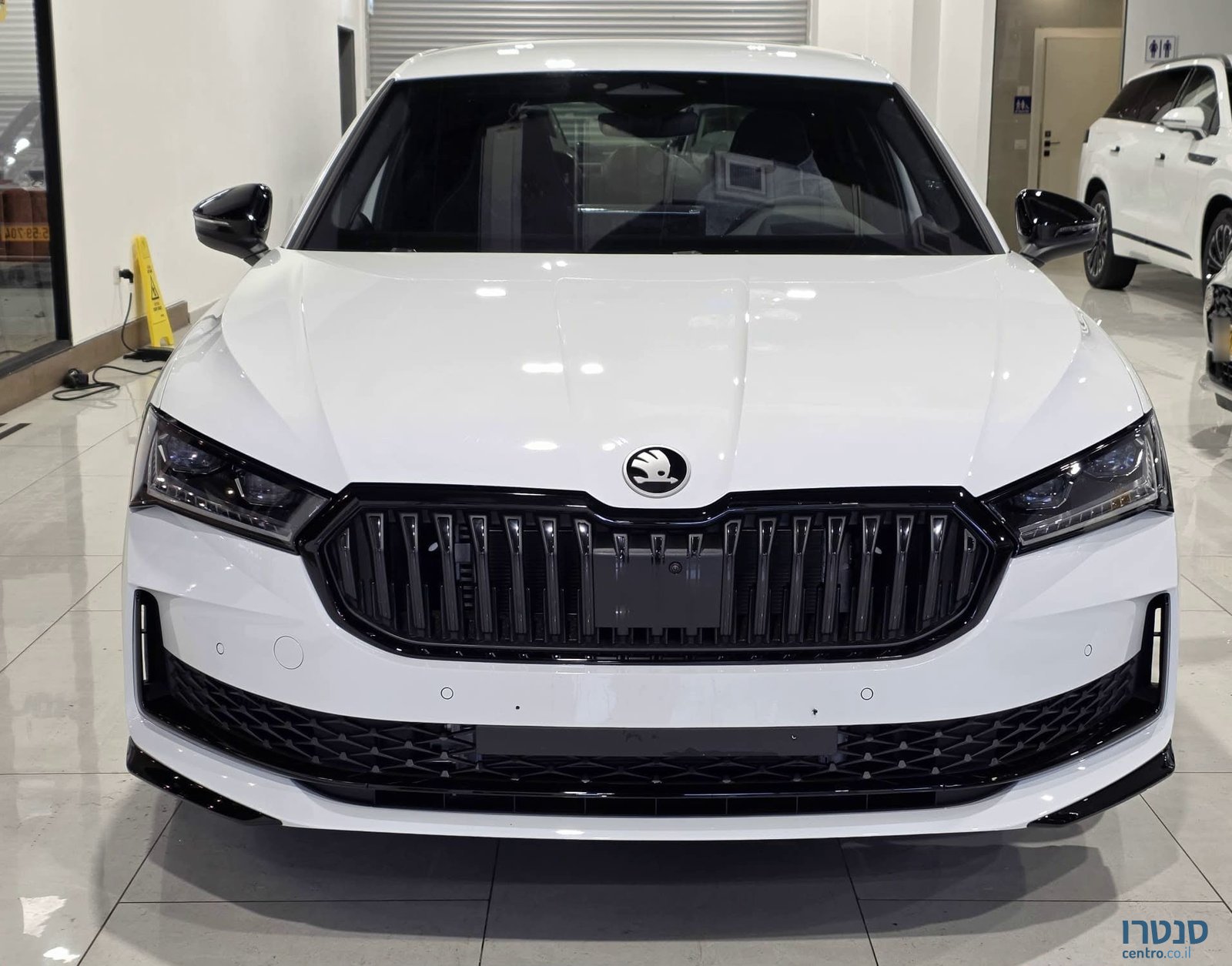 2026' Skoda Superb photo #1