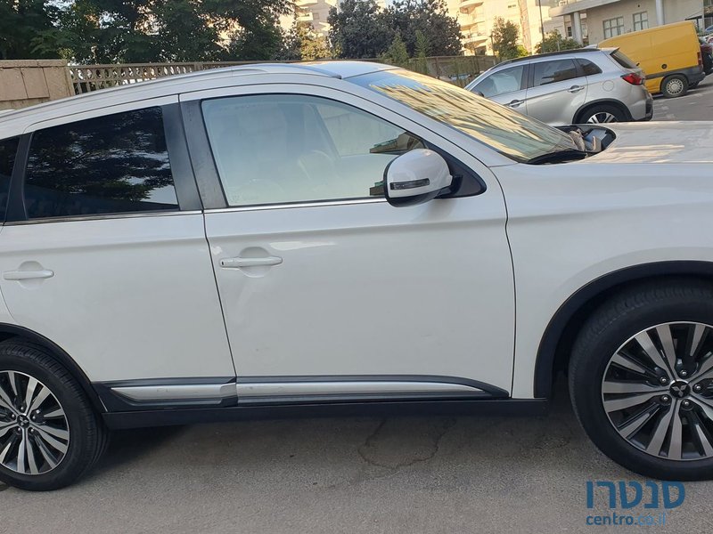 2019' Mitsubishi Outlander מיצובישי אאוטלנדר photo #6