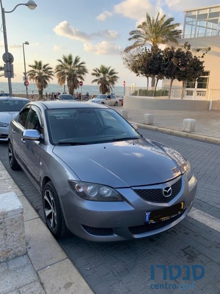 2005' Mazda 3 photo #1