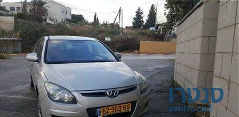 2009' Hyundai I30 סופרים ‏1600 photo #1