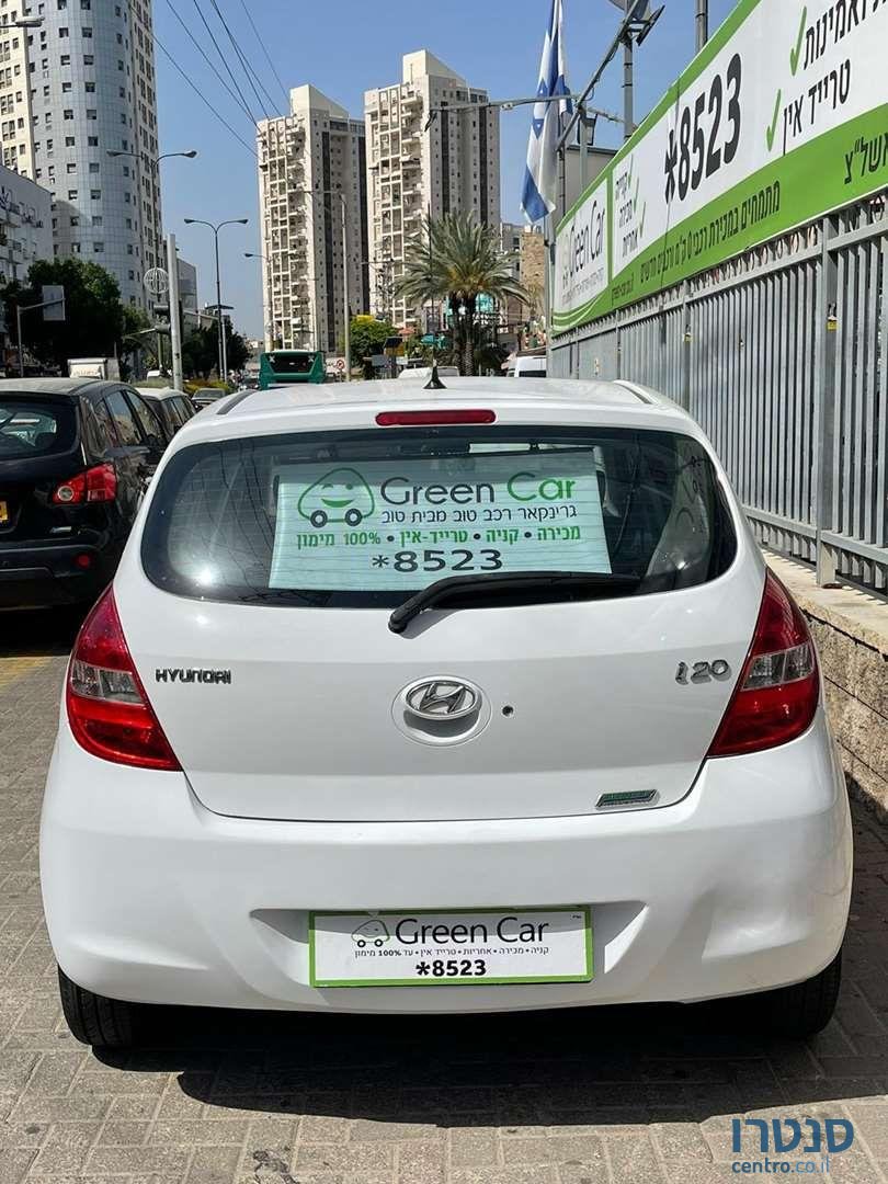 2010' Hyundai i20 יונדאי photo #4