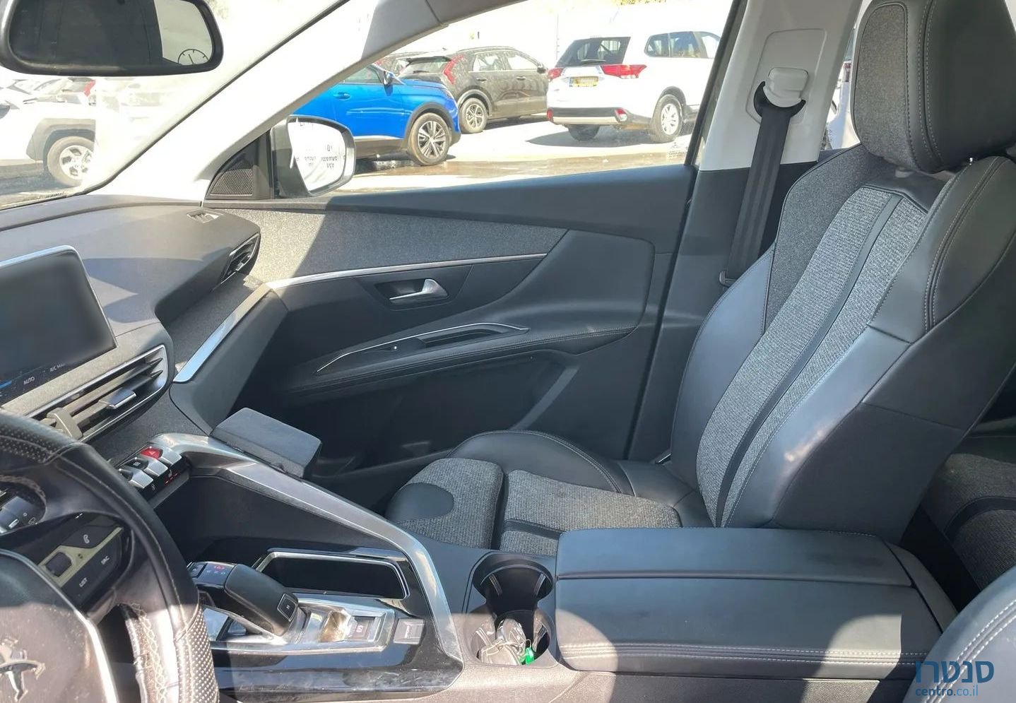 2020' Peugeot 3008 פיג'ו photo #6