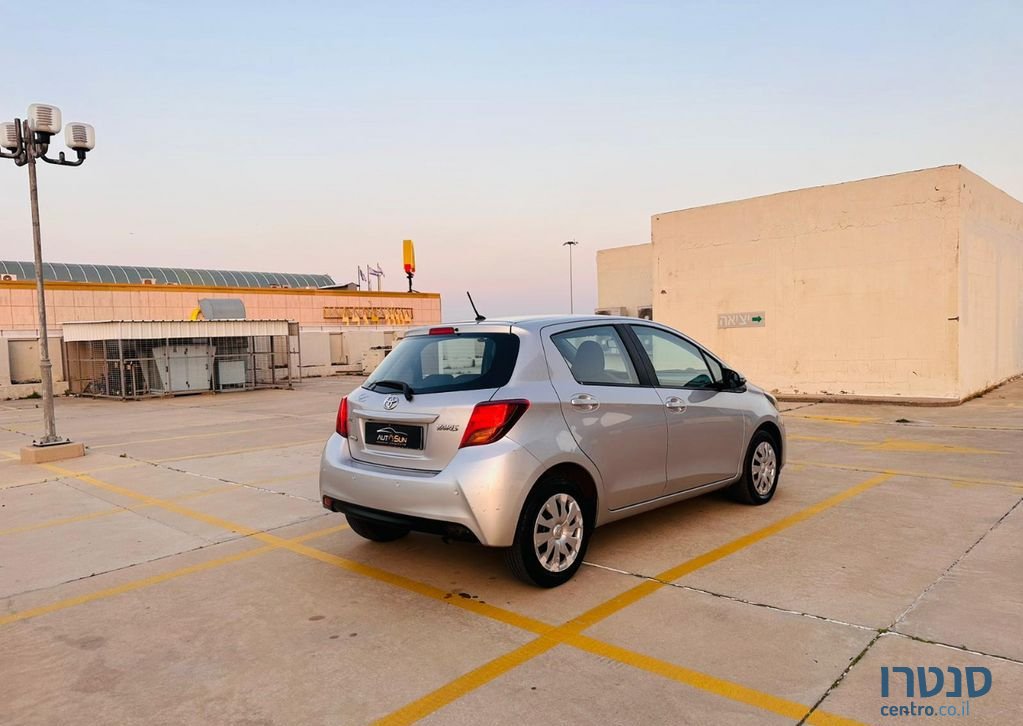2015' Toyota Yaris טויוטה יאריס photo #2