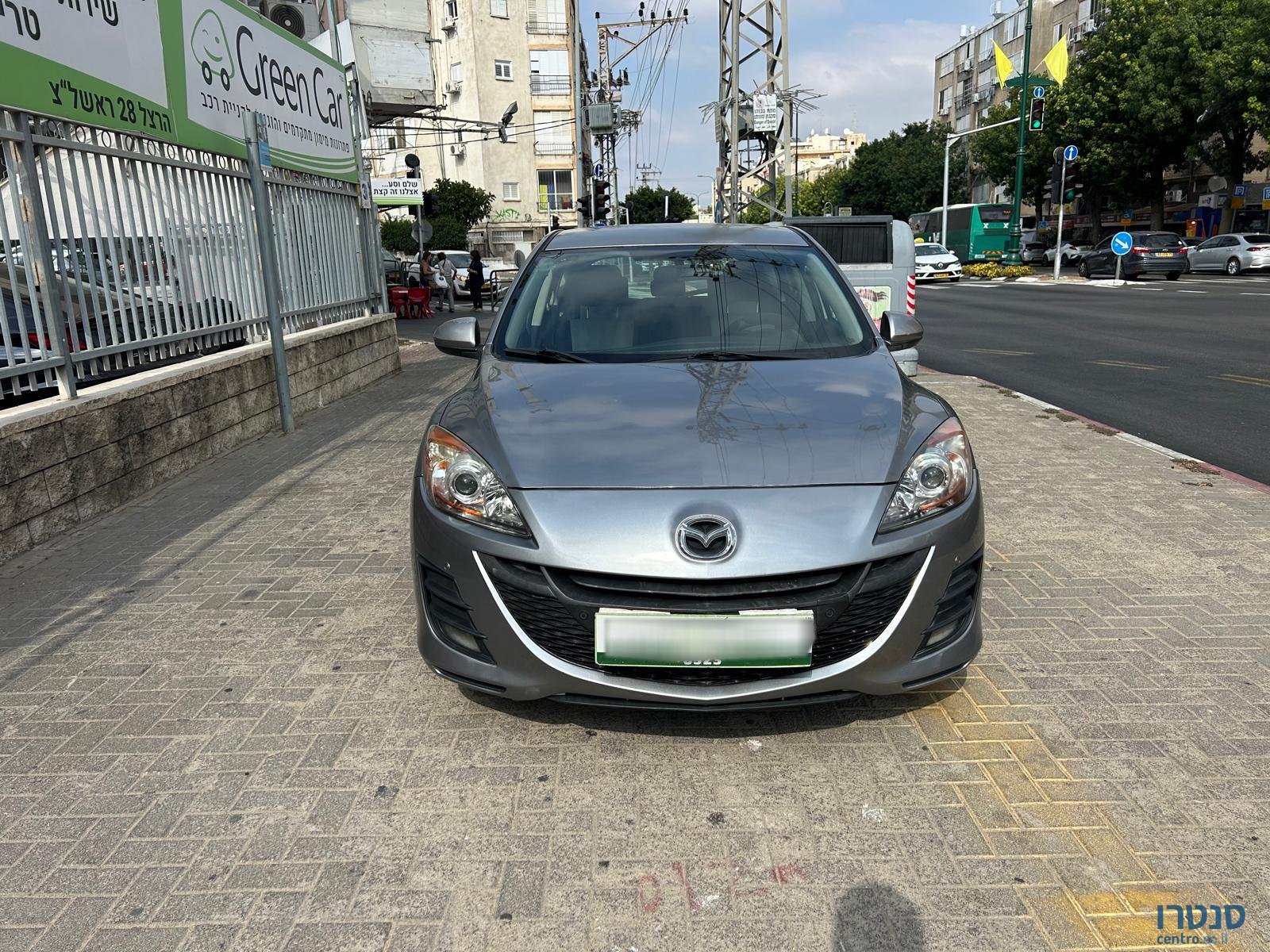 2013' Mazda 3 photo #5