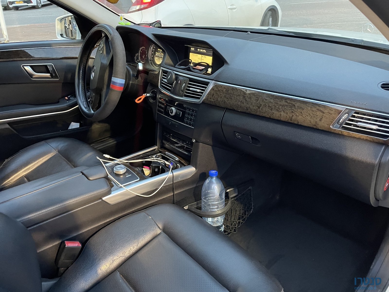 2012' Mercedes-Benz 200E Е photo #4