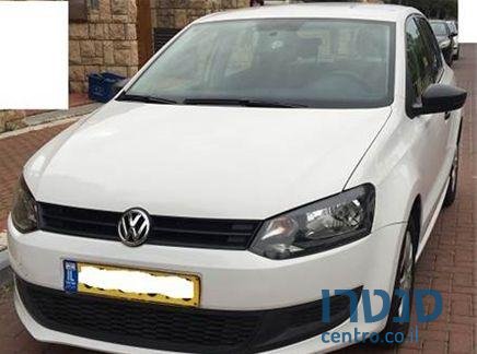 2012' Volkswagen Polo photo #3