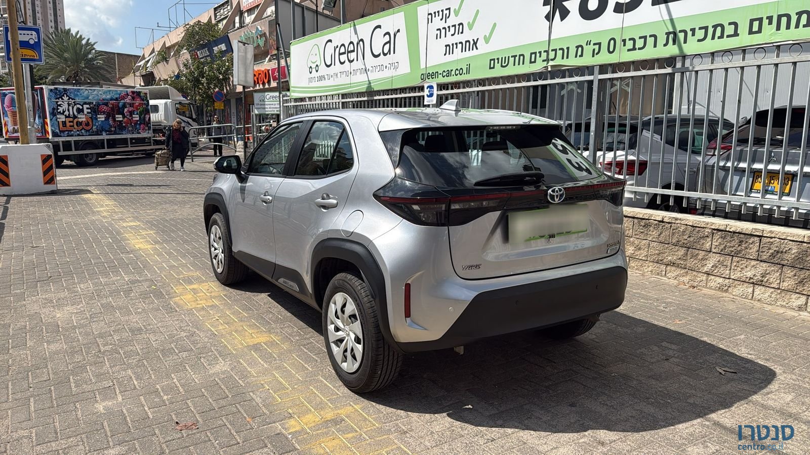 2023' Toyota Yaris Cross photo #3