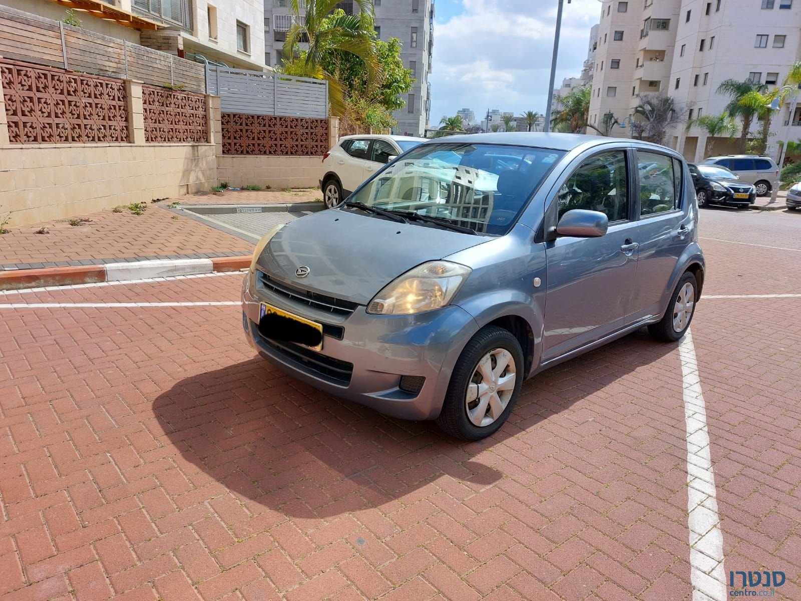 2011' Daihatsu Sirion דייהטסו סיריון photo #1