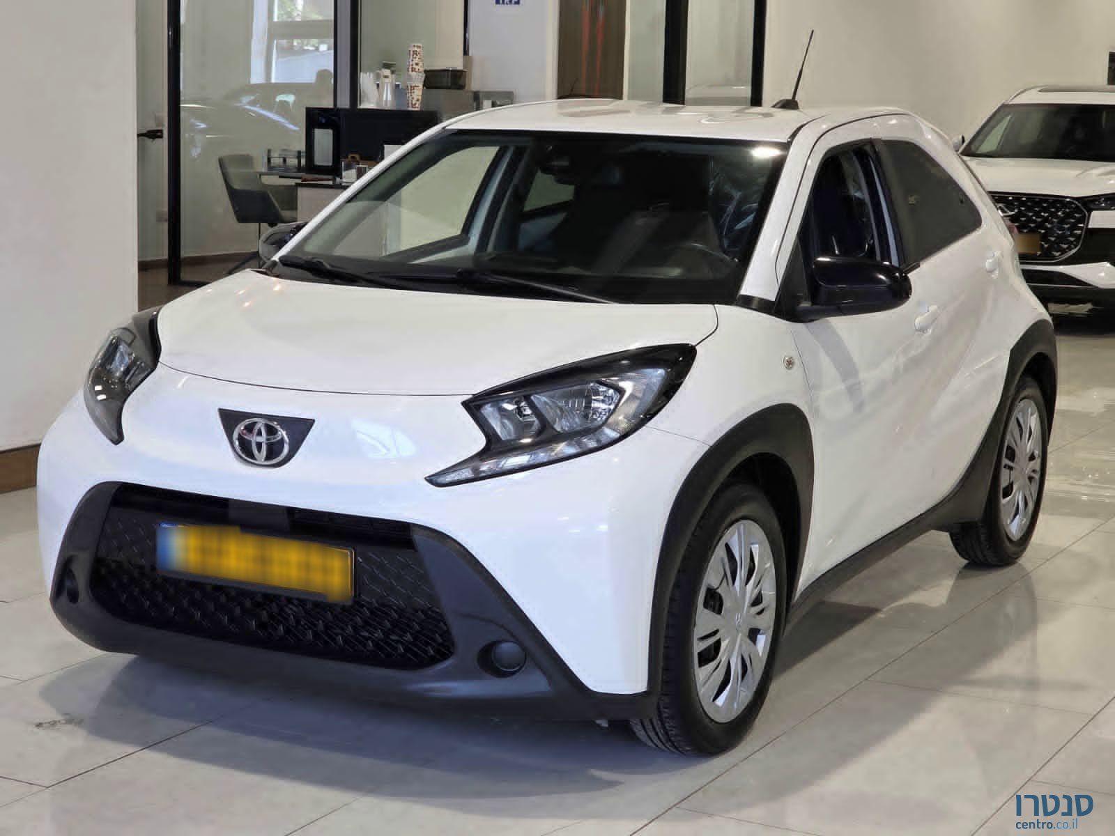 2023' Toyota Aygo photo #1