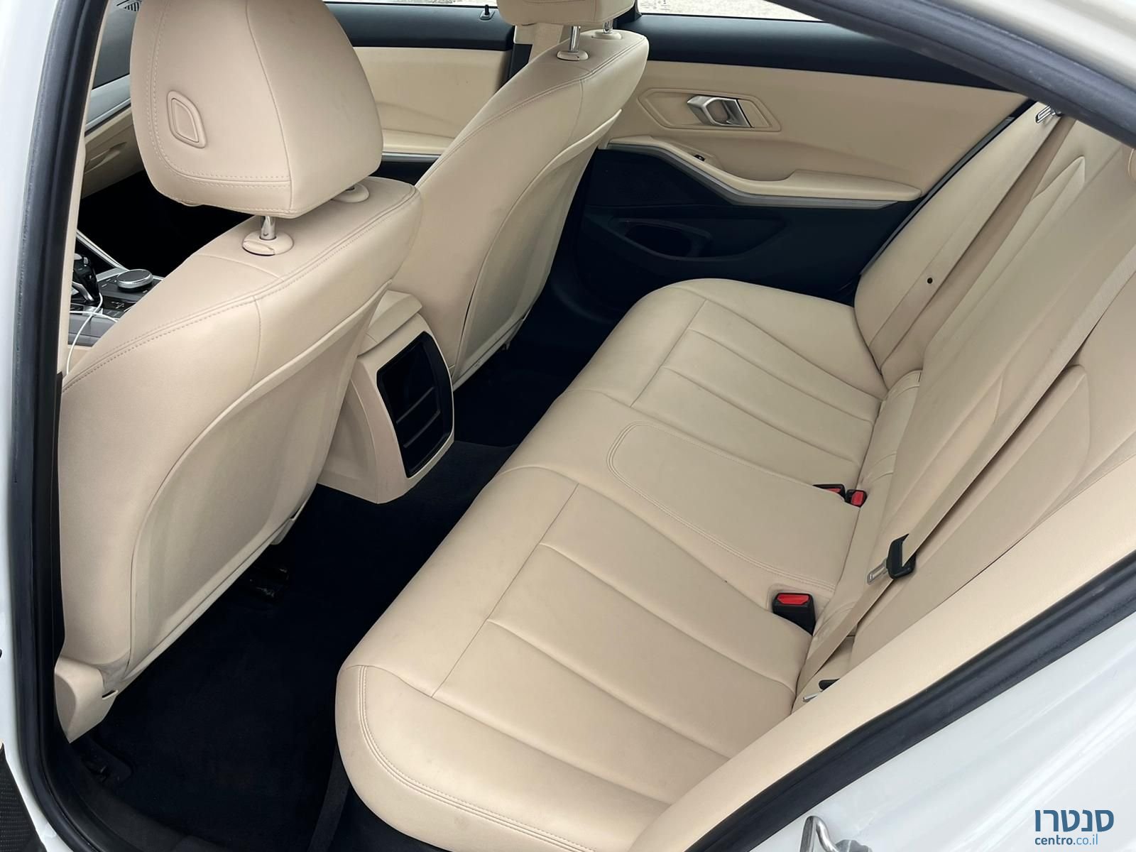 2021' BMW 318 ב.מ.וו photo #3