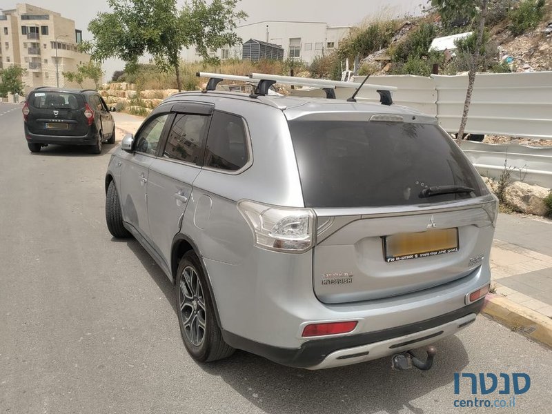 2015' Mitsubishi Outlander מיצובישי אאוטלנדר photo #2