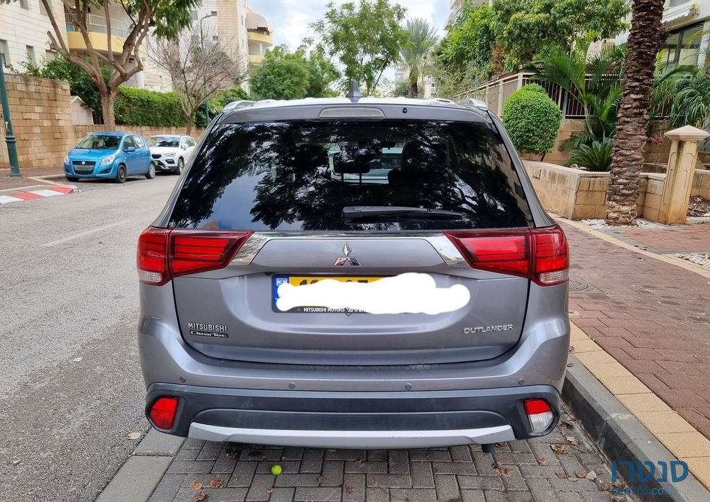 2017' Mitsubishi Outlander מיצובישי אאוטלנדר photo #3