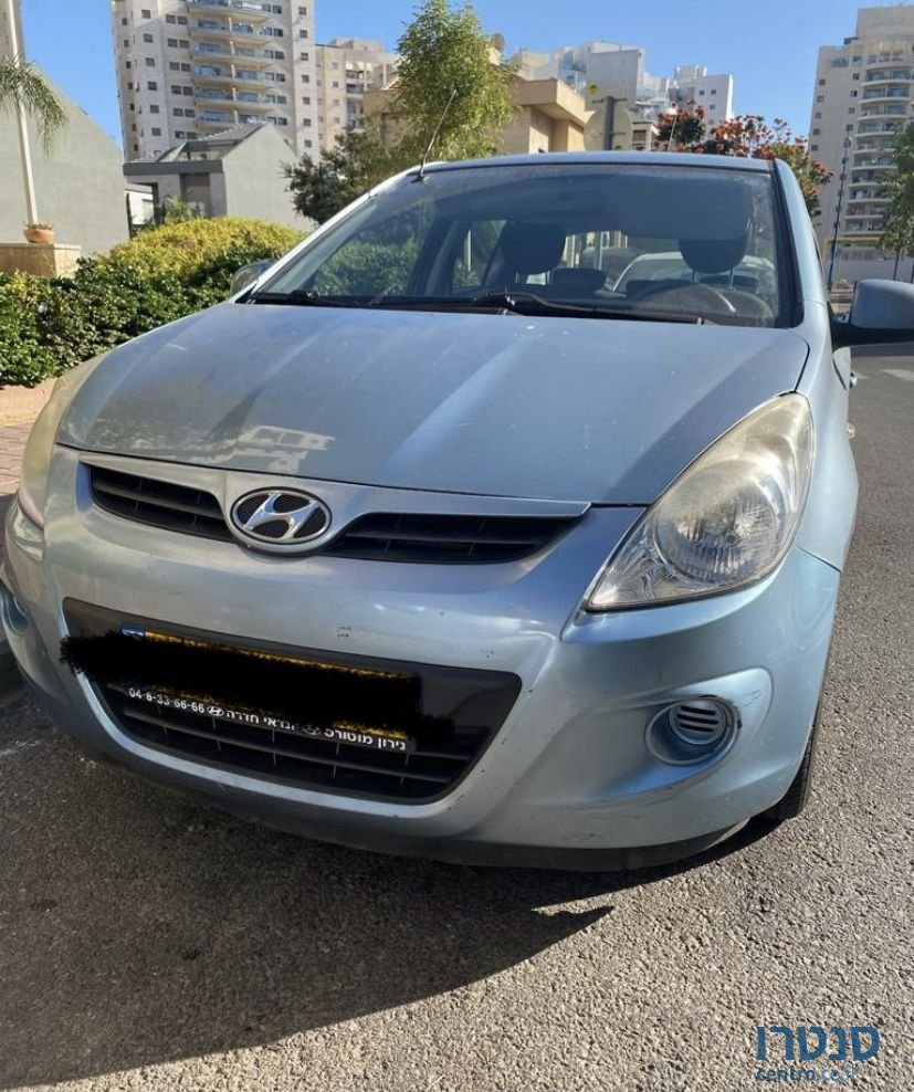 2012' Hyundai i20 יונדאי photo #3