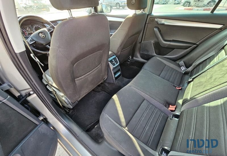 2019' Skoda Octavia סקודה אוקטביה photo #6