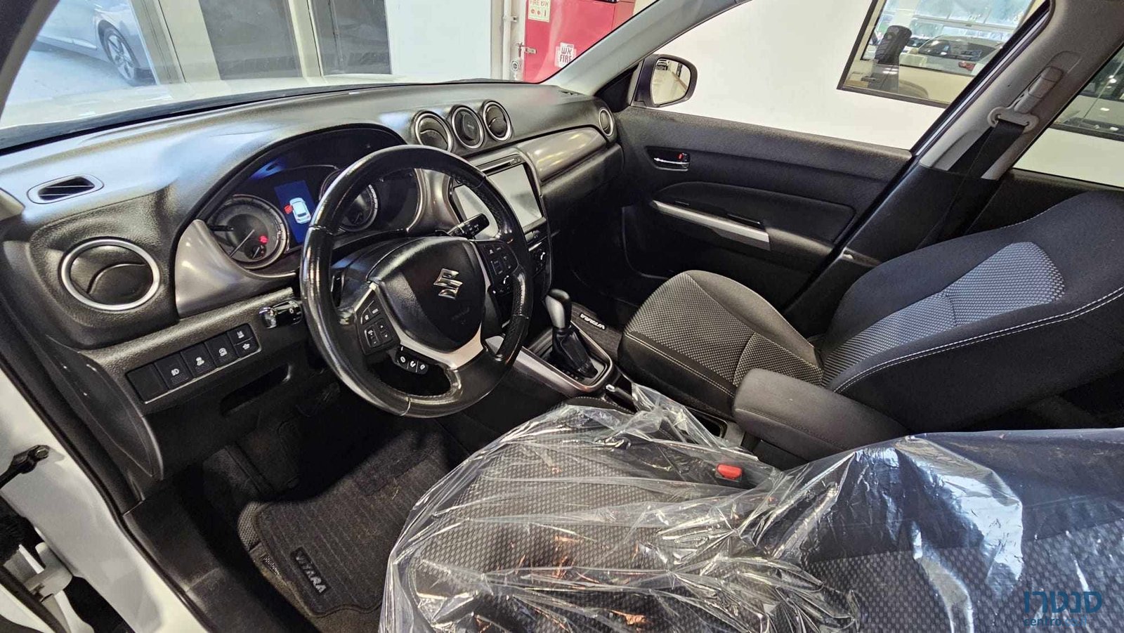 2023' Suzuki Vitara photo #5